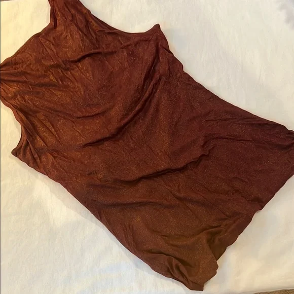 Laundry By Shelli Segal Burgundy Ruched Asymmetrical Tank Top - Picture 5 of 5